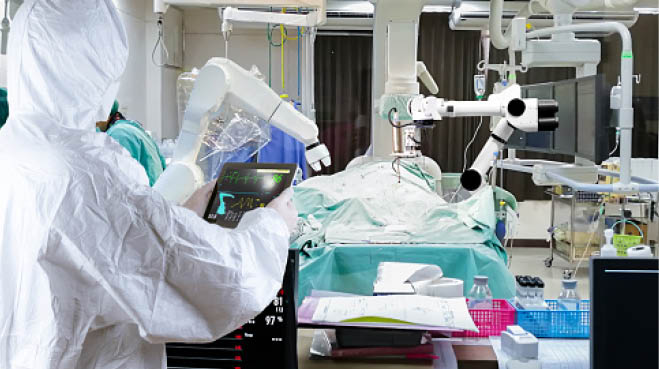 The doctor controls the medical robot to treat patients 